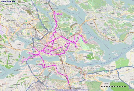 Ein Arbeitstag als Busfahrer (Bild: eigene GPS-Daten auf der Karte von OpenStreetMap, die unter einer CC Attribution-ShareAlike-2.0-Lizenz steht)